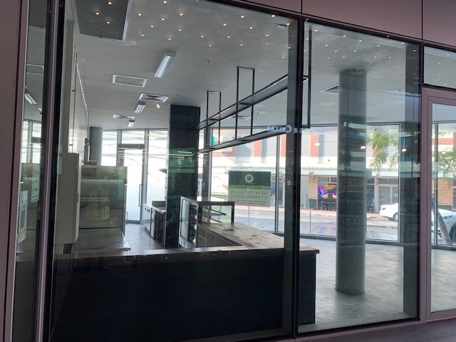 COFFEE WINDOW SET-UP - PRIME LOCATION CLOSE TO STATION - SUITABLE FOR CAFE (WITH EXISTING EQUIPMENT) OR RETAIL