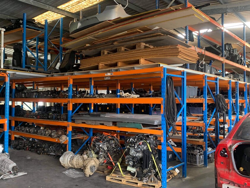 FREEHOLD -SALE OR LEASE CAN INCLUDE COMMODORE WRECKER
