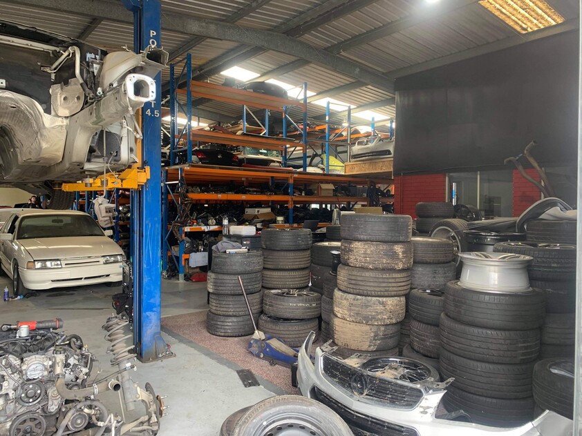 FREEHOLD -SALE OR LEASE CAN INCLUDE COMMODORE WRECKER