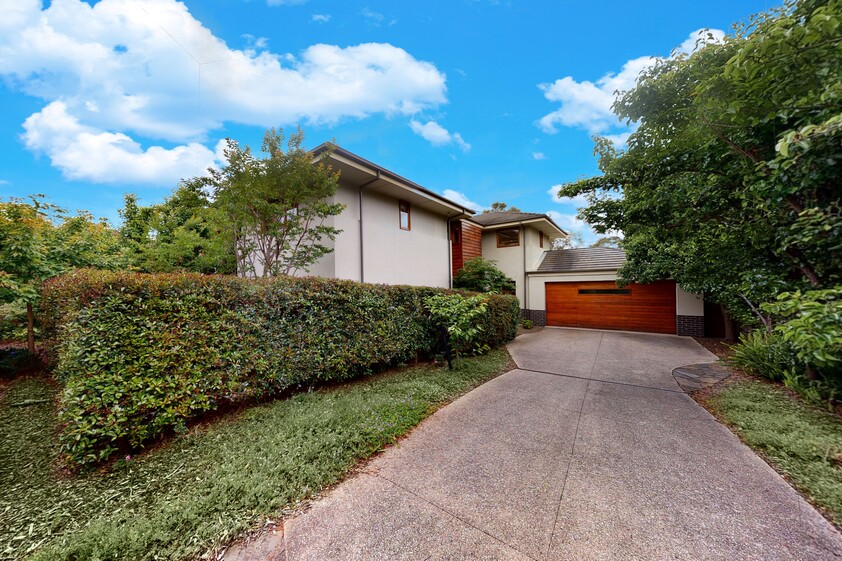 Macleod VIC House for Sold