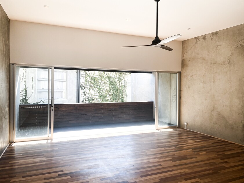 Office Space, Studio