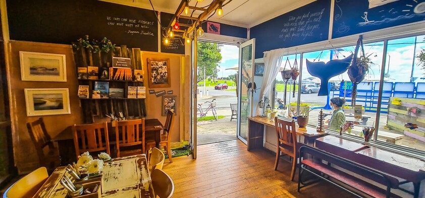 Tanash Coffee and Waffles – San Remo