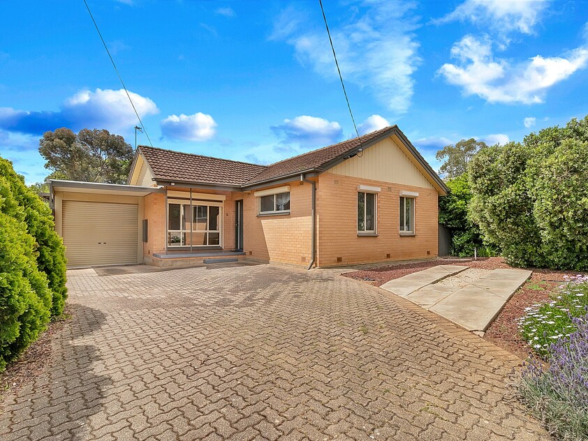 5 Beaminster Road Elizabeth Park SA 5113 House for Sold