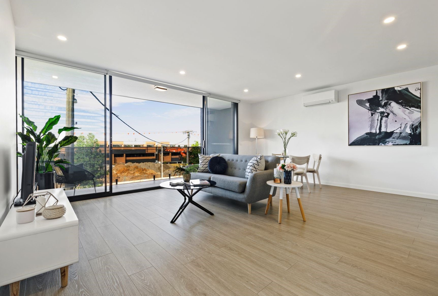 Mckinnon VIC Apartment for Sold