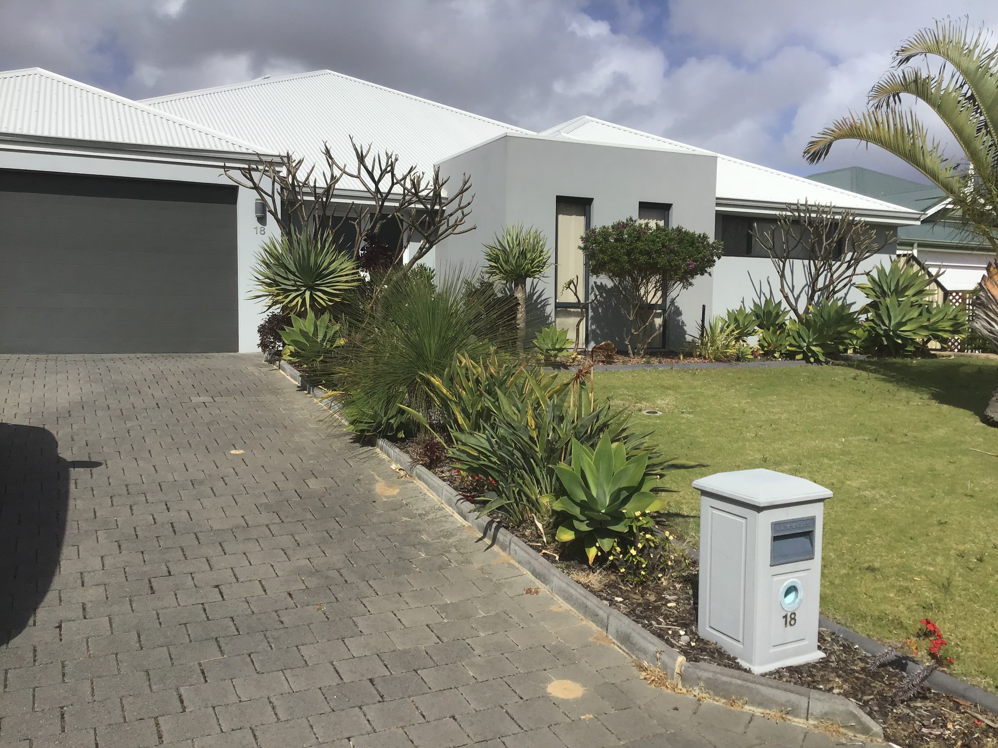 18 Beachtown Vista Clarkson WA 6030 House for Sold