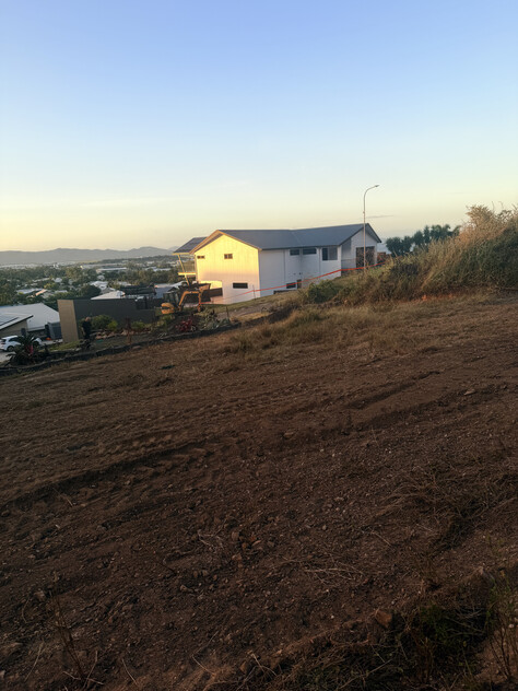 NEW LISTING!! Beautiful Large Block of Land 1326m2, excavated, Stunning Views of estate, Sea Views ! Sunny Townsville
