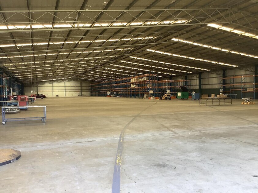 INNER WESTERN MELBOURNE - PROPERTY OF SIGNIFICANT PROPORTIONS WITH HUGE EXPOSURE - INDUSTRIAL 3 ZONING