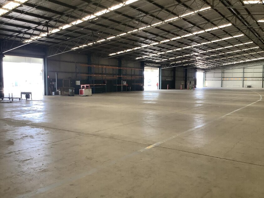 INNER WESTERN MELBOURNE - PROPERTY OF SIGNIFICANT PROPORTIONS WITH HUGE EXPOSURE - INDUSTRIAL 3 ZONING