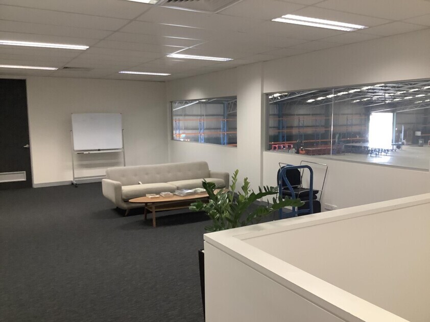 INNER WESTERN MELBOURNE - PROPERTY OF SIGNIFICANT PROPORTIONS WITH HUGE EXPOSURE - INDUSTRIAL 3 ZONING