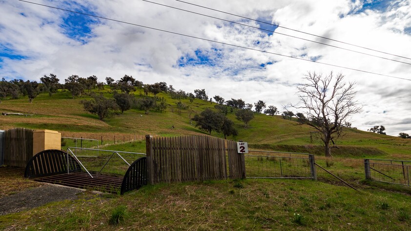 Hume Weir Views With An Easterly Aspect... Your chance to call Ebden home!!!