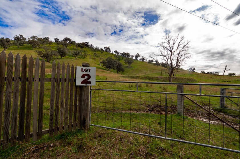 Hume Weir Views With An Easterly Aspect... Your chance to call Ebden home!!!