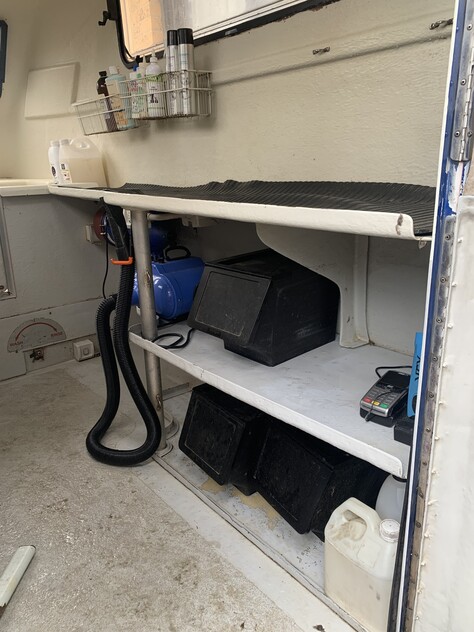 READY MADE MOBILE DOGGIE WASH – READY FOR YOU TO TAKE OVER SE SUBURBS