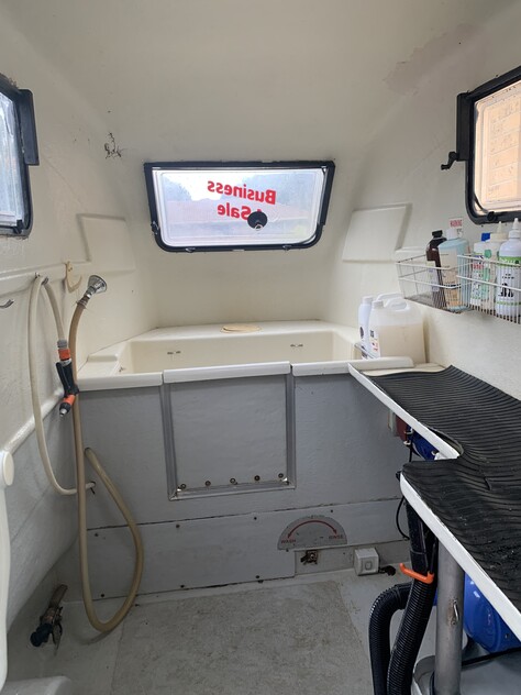 READY MADE MOBILE DOGGIE WASH – READY FOR YOU TO TAKE OVER SE SUBURBS