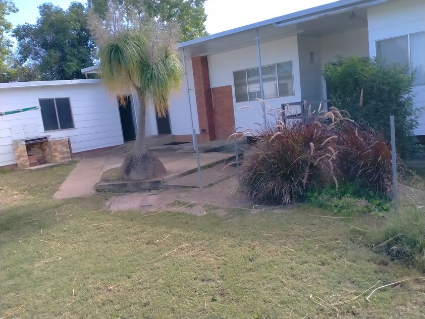Oodles of Room to Spare ! Large Impressive House on a Large Block in a Quiet Village Setting.