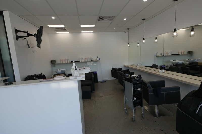Hair Dressing Salon Fully fitted