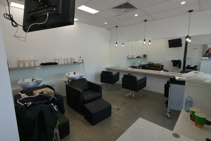 Hair Dressing Salon Fully fitted