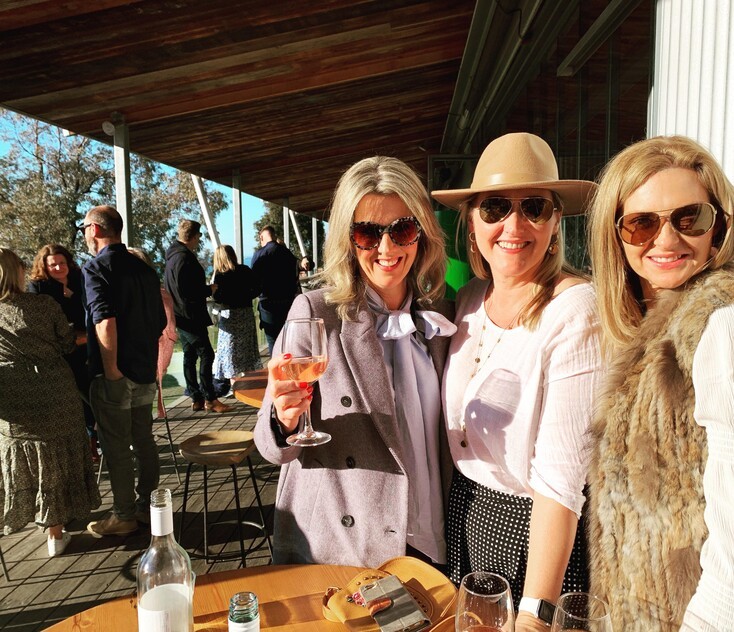 WINE, CRAFT BEER AND FOOD TOUR GUIDE BUSINESS - EASY TO RUN - BE YOUR OWN BOSS!