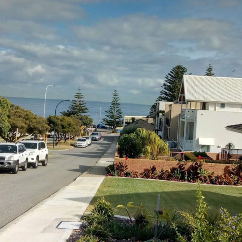 8/9 Overton Gardens Cottesloe WA 6011 Apartment for Rent