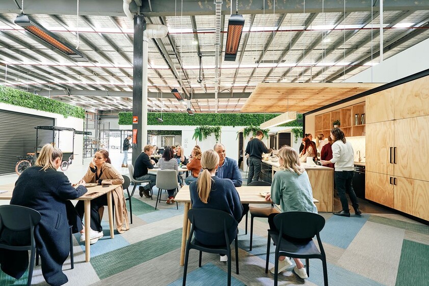 Individually secure warehouse units & private offices with thriving commuity!