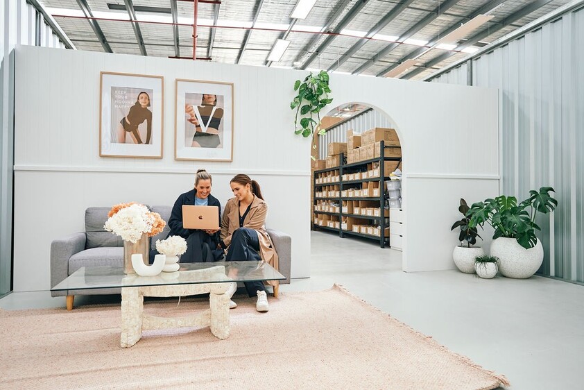 Individually secure warehouse units & private offices with thriving commuity!
