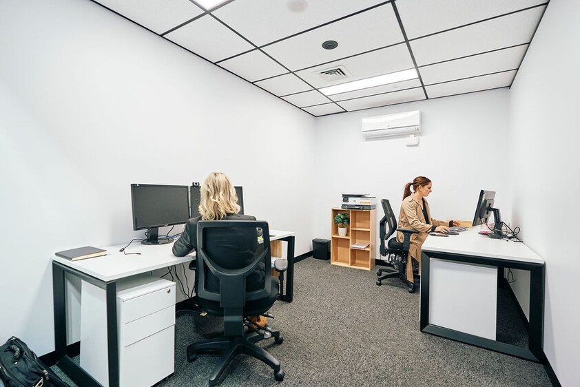 Individually secure warehouse units & private offices with thriving commuity!