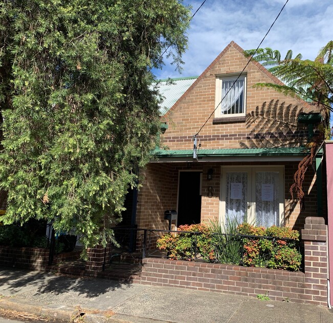 8 John Street Leichhardt NSW 2040 House for Rent