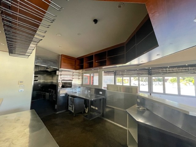 OLD TENANT GONE - COMPLETE FITOUT INCLUDED - NO SETUP COSTS!!