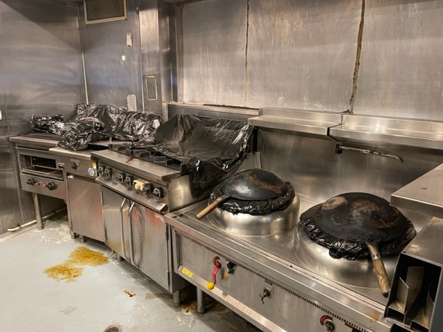 OLD TENANT GONE - COMPLETE FITOUT INCLUDED - NO SETUP COSTS!!