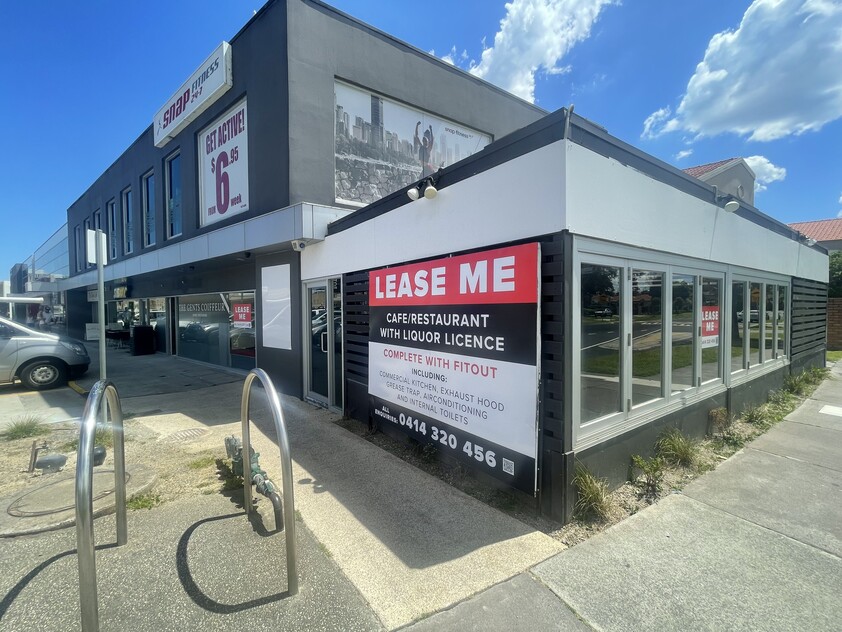 OLD TENANT GONE - COMPLETE FITOUT INCLUDED - NO SETUP COSTS!!