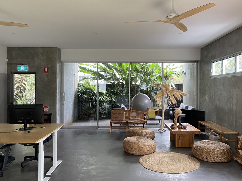 Office Space, Studio