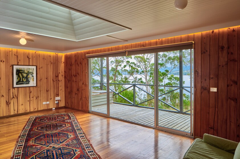 Deep Bay TAS House for Rent