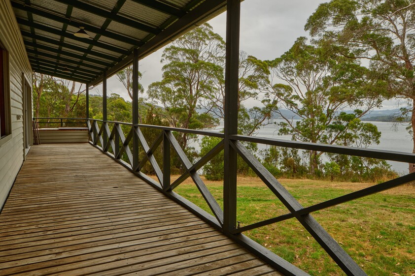 Deep Bay TAS House for Rent