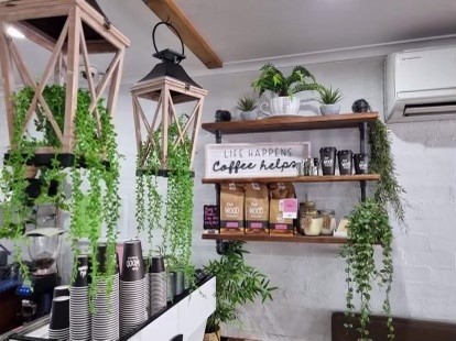 Profitable Hawkesbury Cafe Reasonable Rent. In the heart of Windsor. (WIWO)