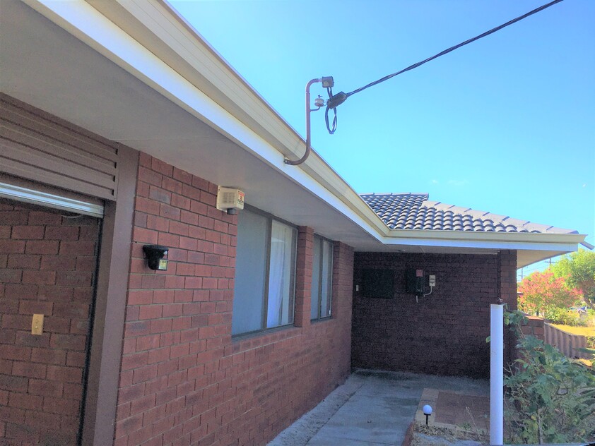 32 Huggins Road Thornlie WA 6108 House for Rent