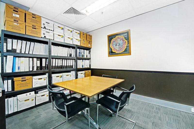 81SQM, CLOSE TO LAW COURTS AND WORLD SQUARE