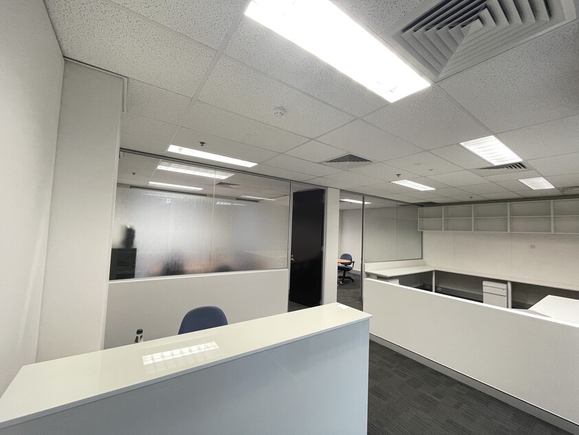 81SQM, CLOSE TO LAW COURTS AND WORLD SQUARE