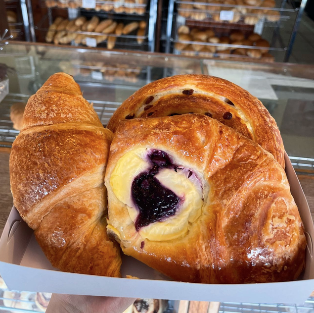 Well-established Bakery, Fresh Bread & Sweet Treats business
