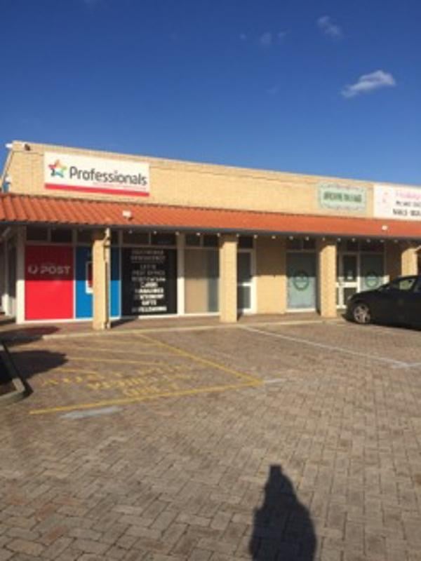 RETAIL SHOP OR OFFICE IN HEATHRIDGE SHOPPING CENTRE - FOR SALE