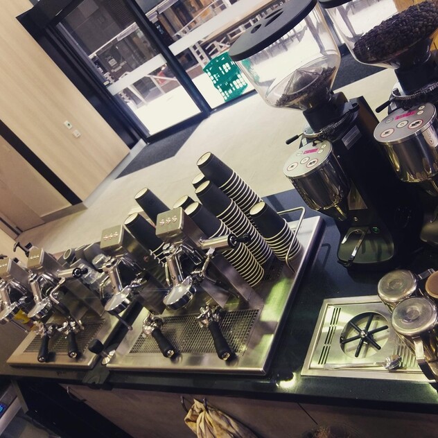 UNIQUE CBD CAFE