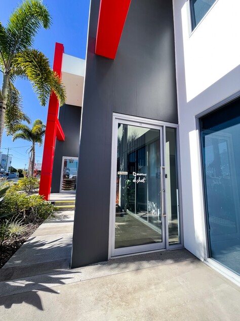 Prime central Southport location - Available to lease NOW!