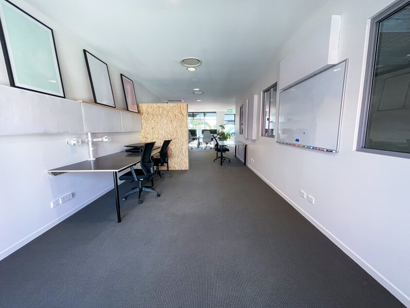 Prime central Southport location - Available to lease NOW!
