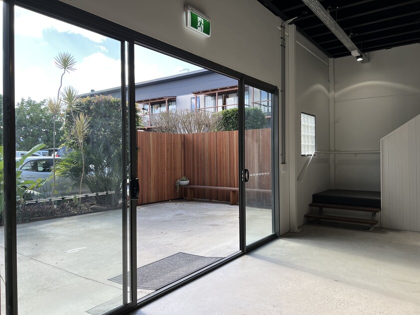 Fully Renovated Work Space Opportunity in Blooming Arts & Industrial Estate