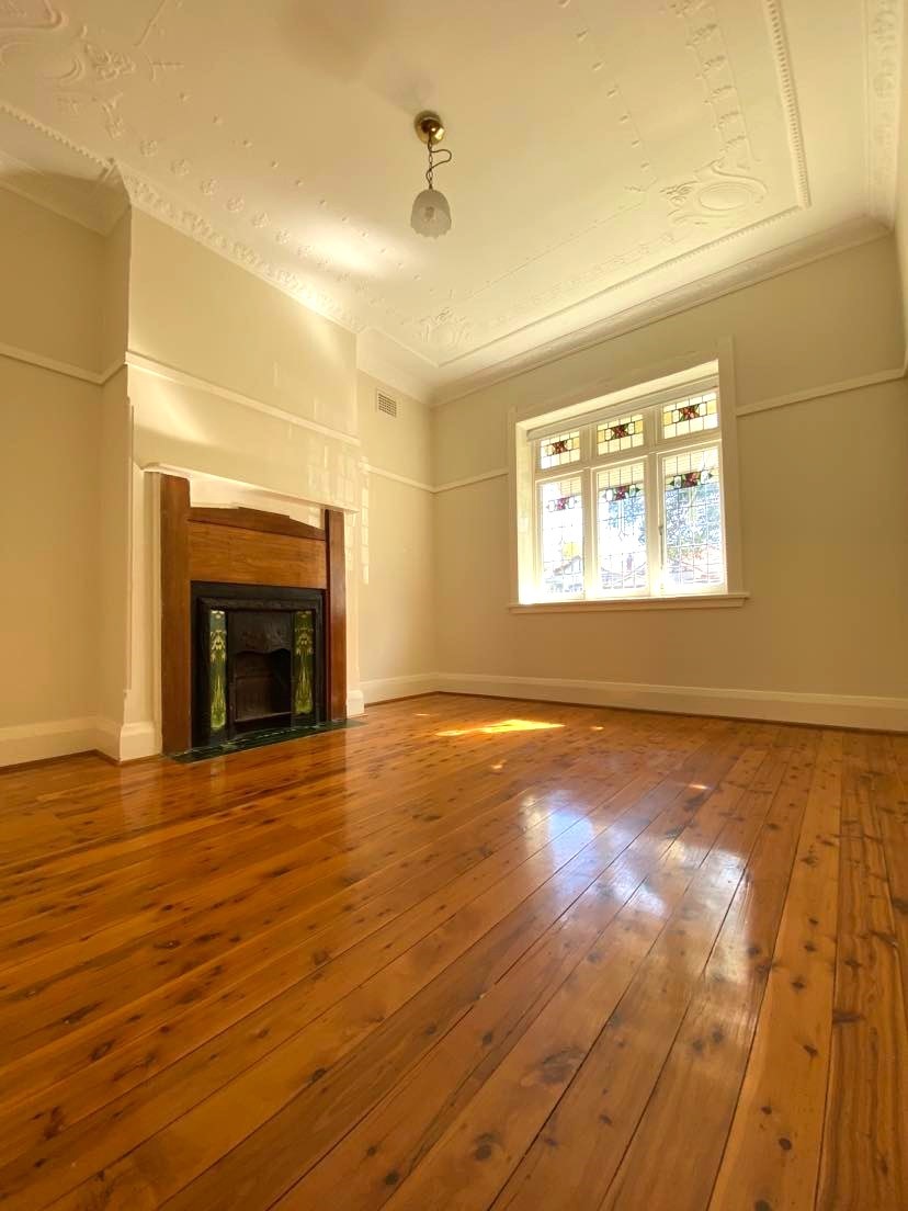 Perfect location, a stones throw from local shops, parks and bus stops