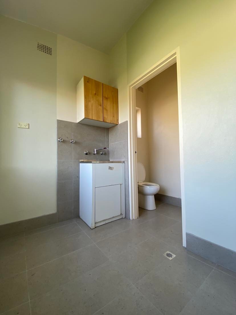 Perfect location, a stones throw from local shops, parks and bus stops