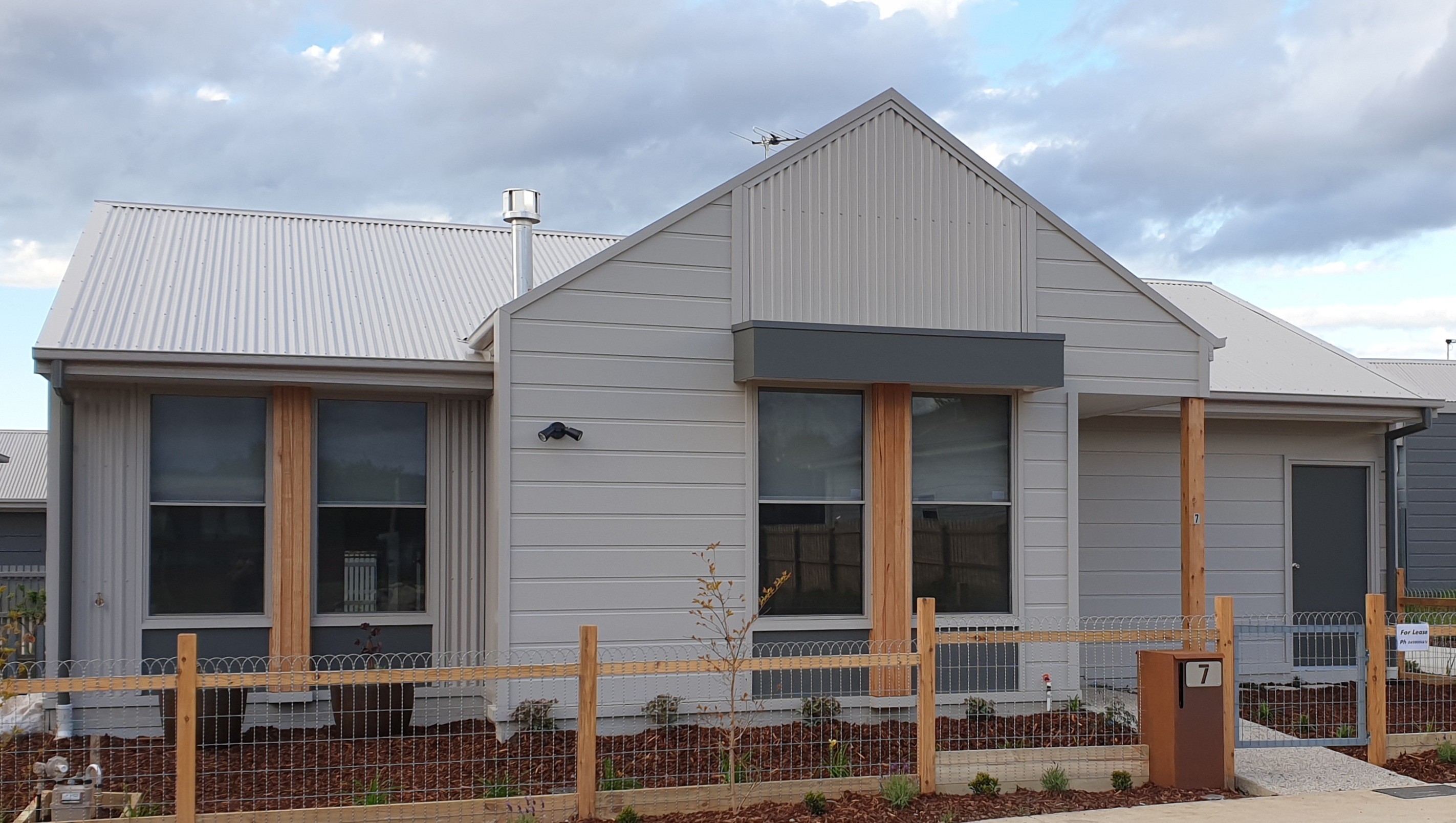 7/3 Cover Drive New Gisborne VIC 3438 House for Rent