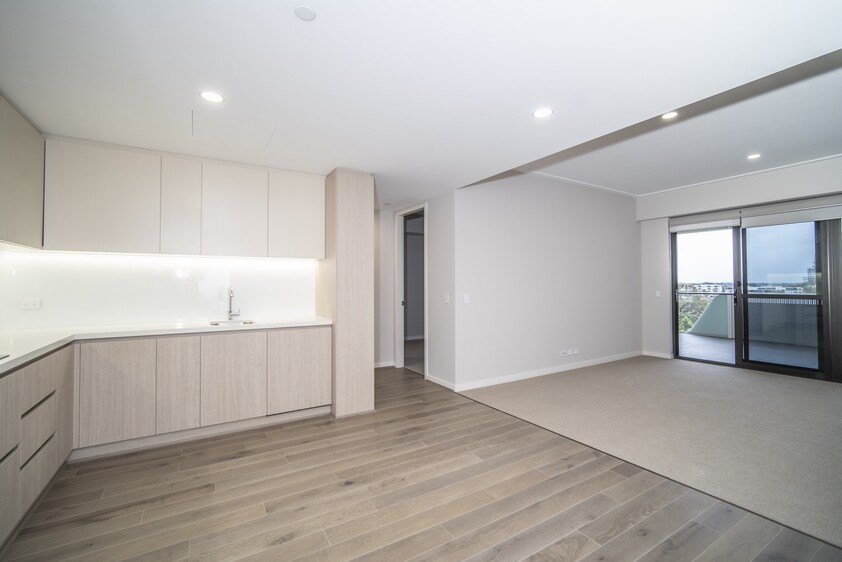 *PENDING APPLICATION* MODERN 1 BEDROOM, 1 BATHROOM UNFURNISHED APARTMENT