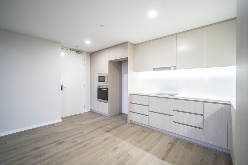 *PENDING APPLICATION* MODERN 1 BEDROOM, 1 BATHROOM UNFURNISHED APARTMENT