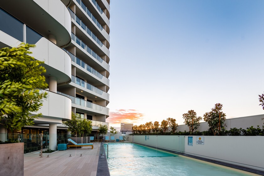 *PENDING APPLICATION* MODERN 1 BEDROOM, 1 BATHROOM UNFURNISHED APARTMENT