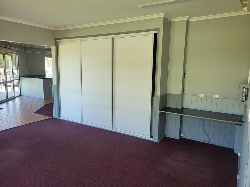 Prime commercial space!