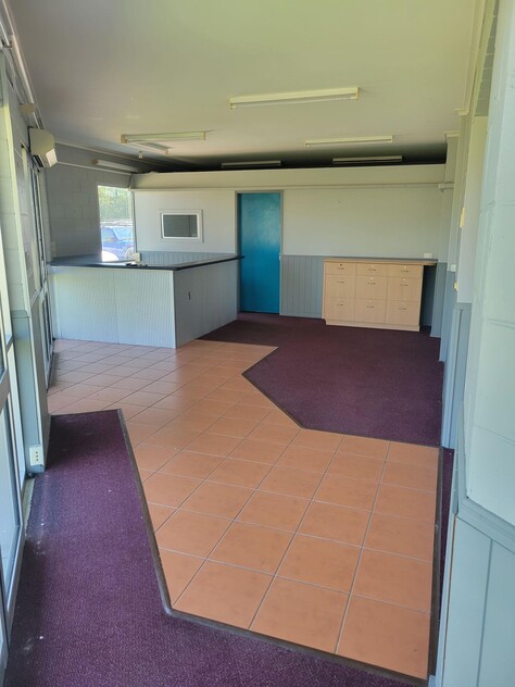 Prime commercial space!